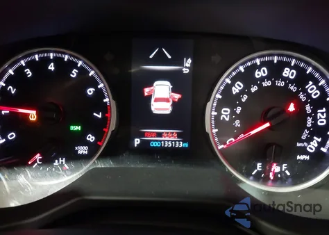 2021 Toyota Rav4 Xle z USA, uszkodzony, nr VIN 2T3W1RFV3MW148451